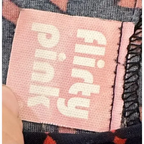 Flirty Pink - Tunic Top with Pink And Navy Blue‎ Designs, Bell Sleeves, Size XL - Picture 5 of 5